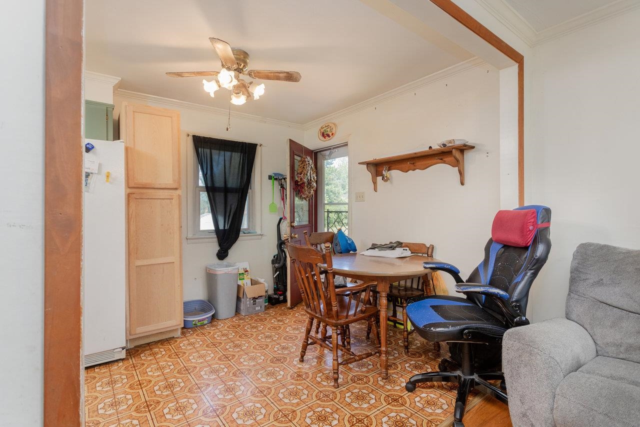 277 New Market Road Timberville, VA 22853 - Photo 7 of 32 Gallery Image 7