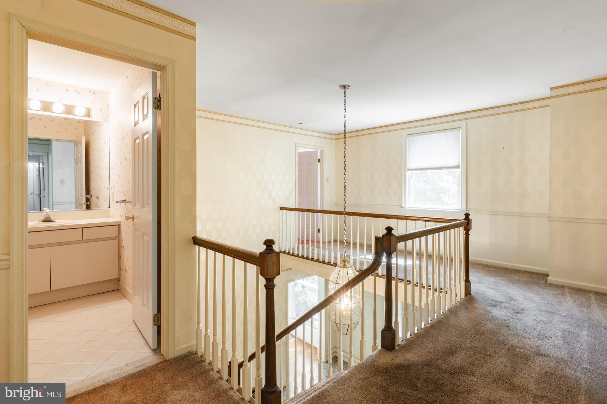 1614 Kings Mill Road Ambler, PA 19002 - Photo 20 of 47 2nd Floor Hall