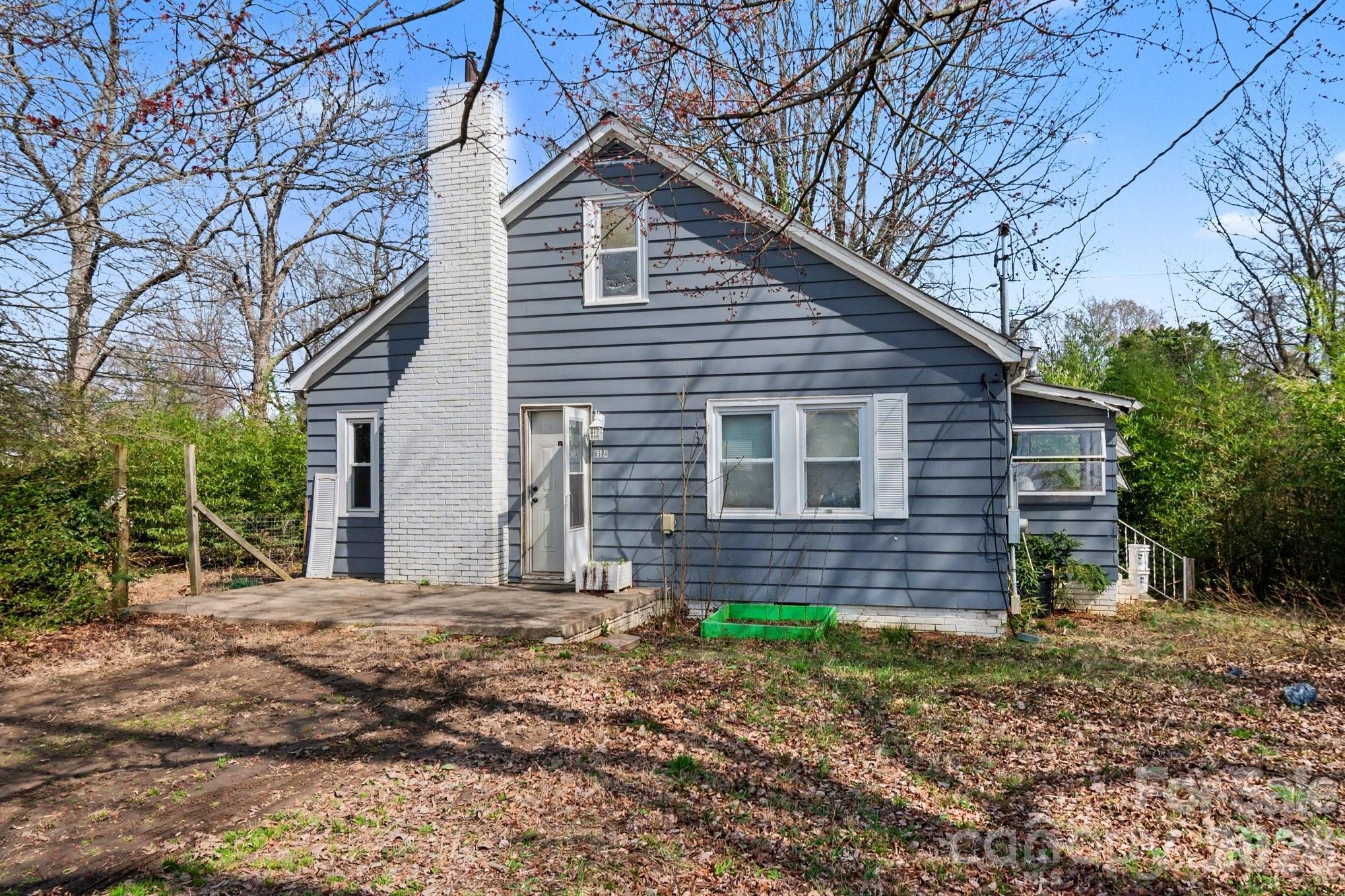 6504 Pence Road, Unit A Charlotte, NC 28215 - Photo 1 of 28