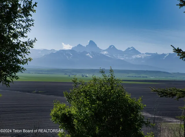 $499,000 | 9916 Angler Point, Tetonia, ID 83452