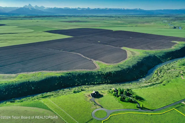 $499,000 | 9916 Angler Point, Tetonia, ID 83452