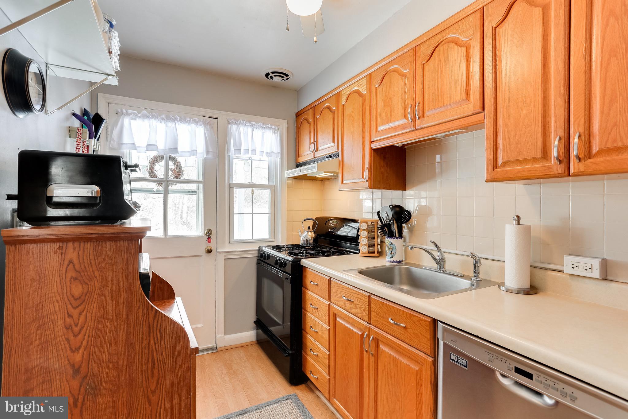 1214 Elm Road Halethorpe, MD 21227 - Photo 6 of 17