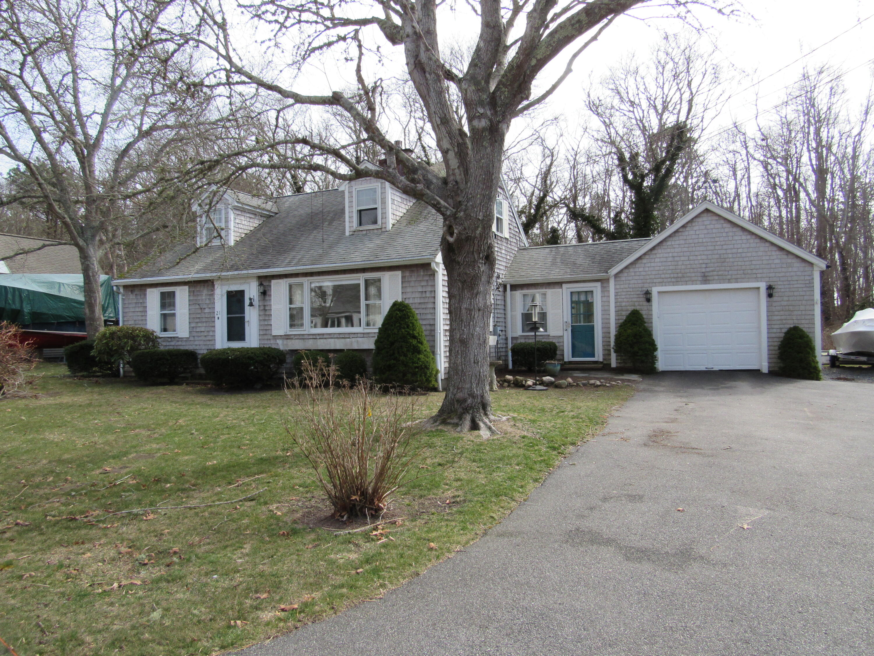 21 Beacon Point Road Pocasset, MA 02559 - Photo 5 of 37 023