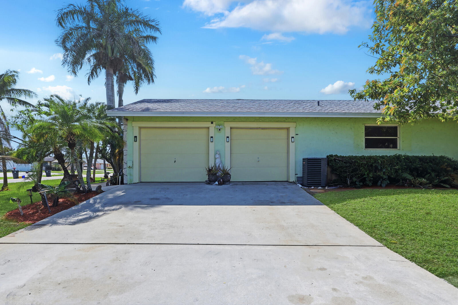 7137 St Andrews Road Lake Worth, FL 33467 - Photo 3 of 38 IMG_3757