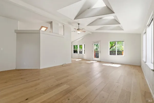 $215,000 | 2412 Foothill Boulevard, Unit 15, Calistoga, CA 94515