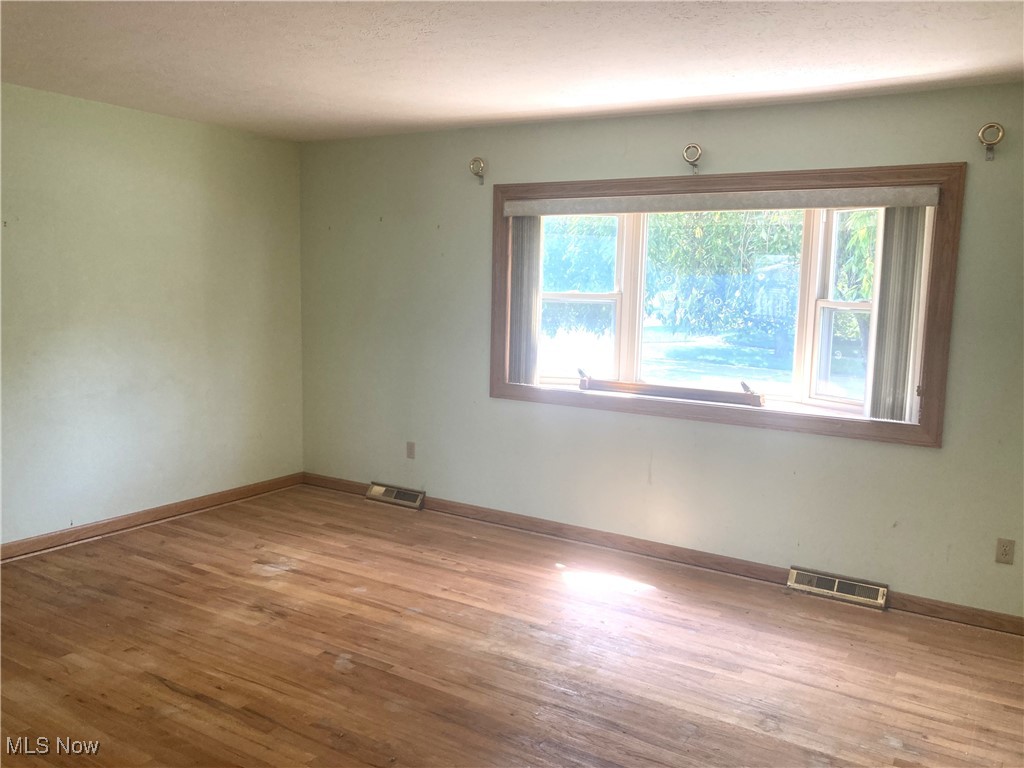 14652 Sheldon Road Brook Park, OH 44142 - Photo 2 of 19 Gallery Image 2
