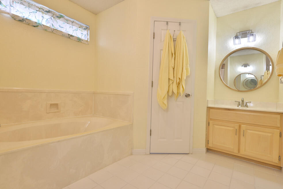 4820 Young Road Crestview, FL 32539 - Photo 38 of 81 3O0A0126