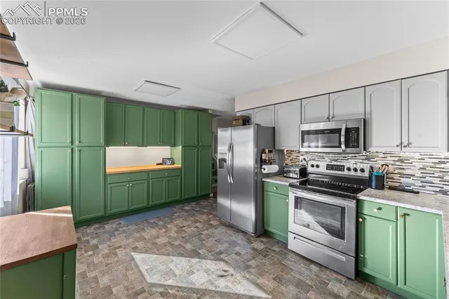 $380,000 | 1511 Saratoga Drive, Colorado Springs, CO 80910