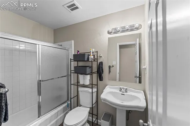 $380,000 | 1511 Saratoga Drive, Colorado Springs, CO 80910