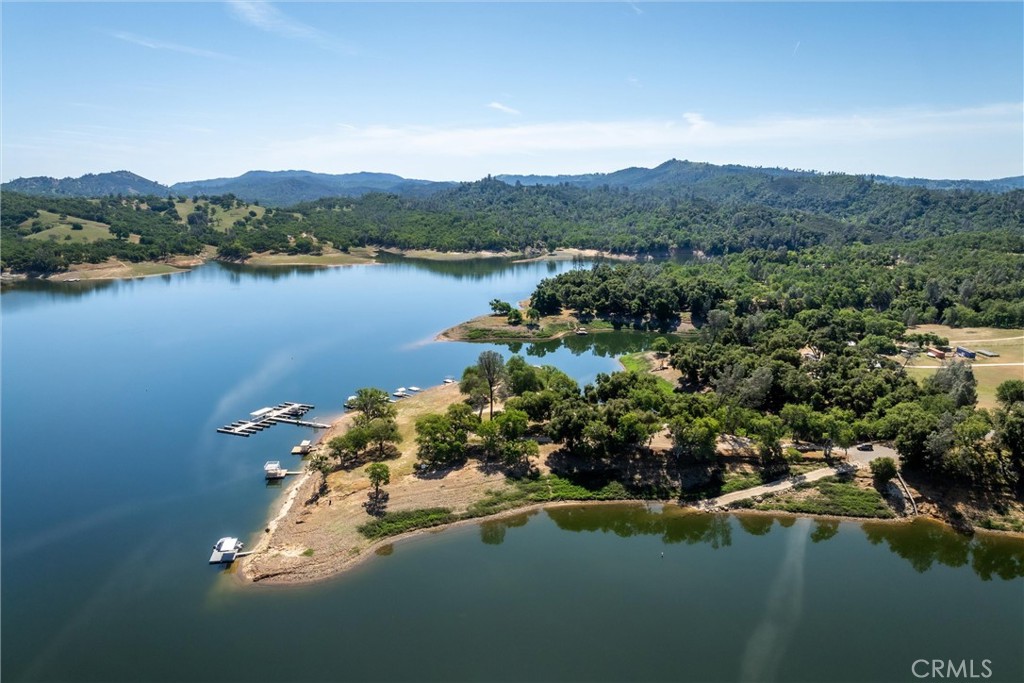 7330 Gage Irving Road Paso Robles, CA 93446 - Photo 23 of 30 a view of a lake in middle of the town