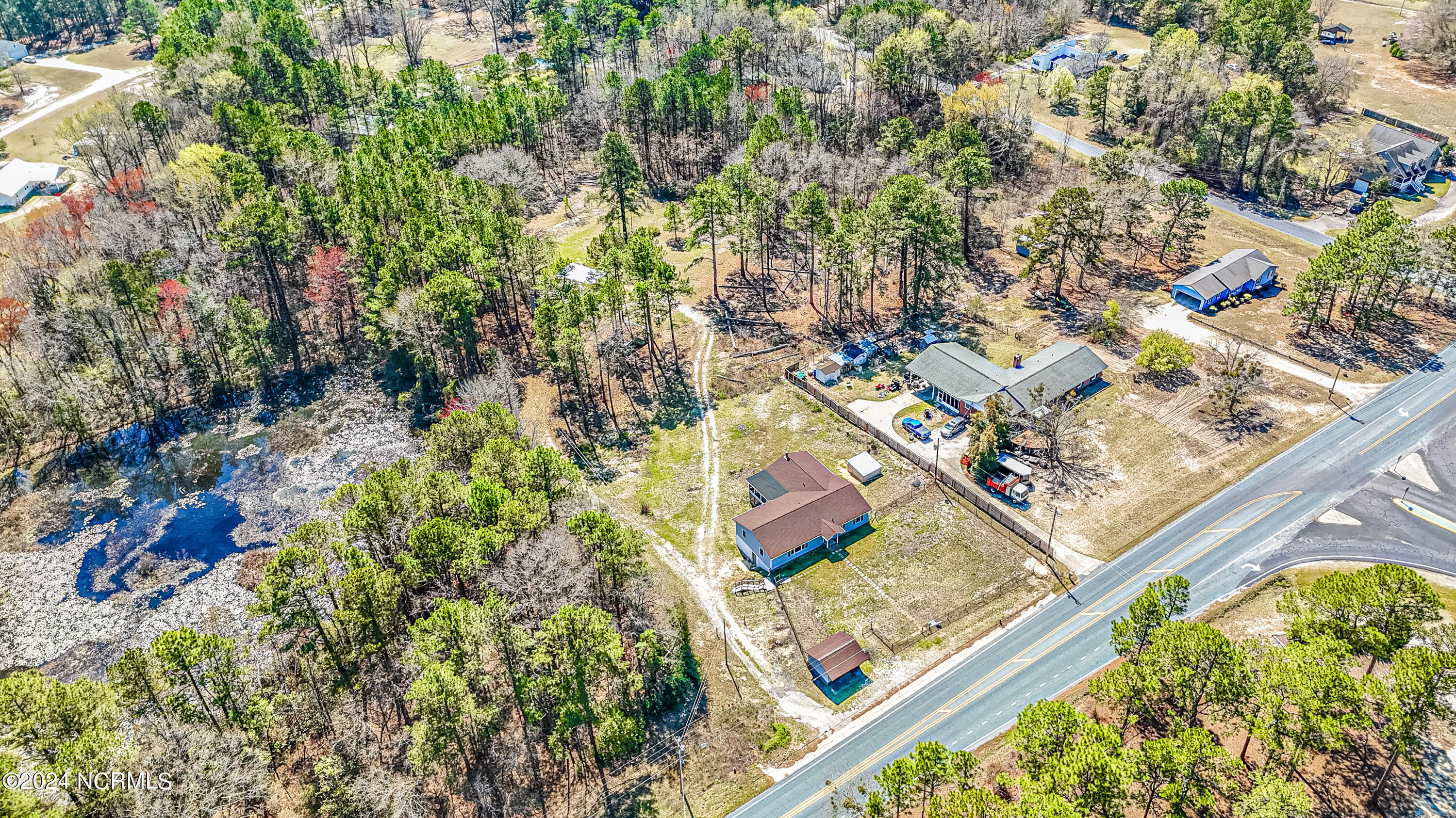 824 East Washington Street Rockingham, NC 28379 - Photo 8 of 44 DJI_20240321135229_0012_D