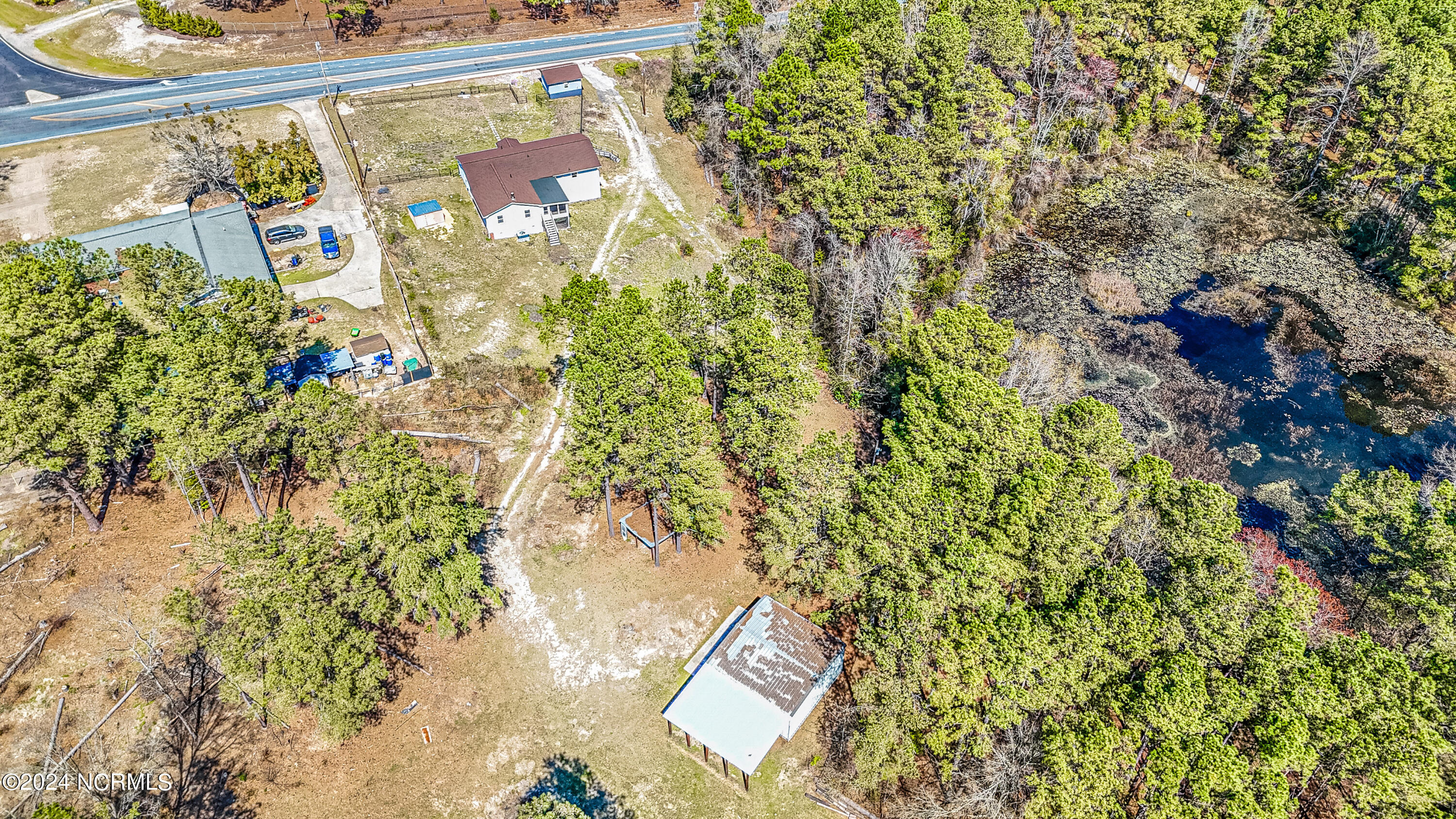 824 East Washington Street Rockingham, NC 28379 - Photo 9 of 44 DJI_20240321135313_0013_D