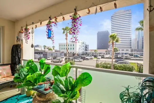 $285,000 | 901 North Upper Broadway, Unit 201, Corpus Christi, TX 78401