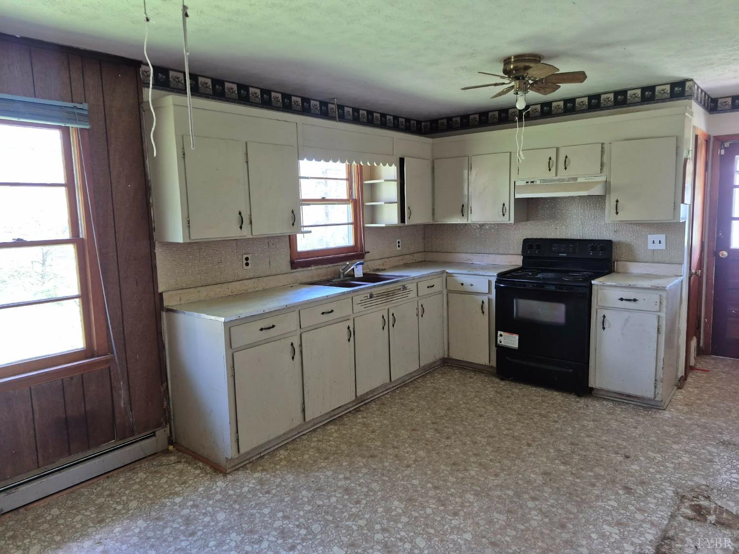 1165 Irving Road Thaxton, VA 24174 - Photo 12 of 20 Gallery Image 12