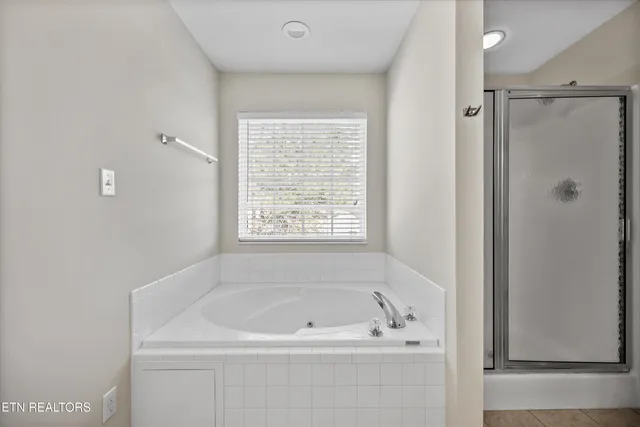 $479,900 | 500 Mountain Pass Lane, Knoxville, TN 37923