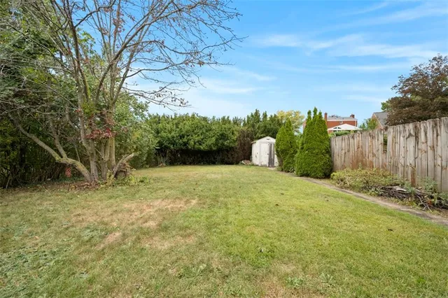 a view of residential house with an outdoor space