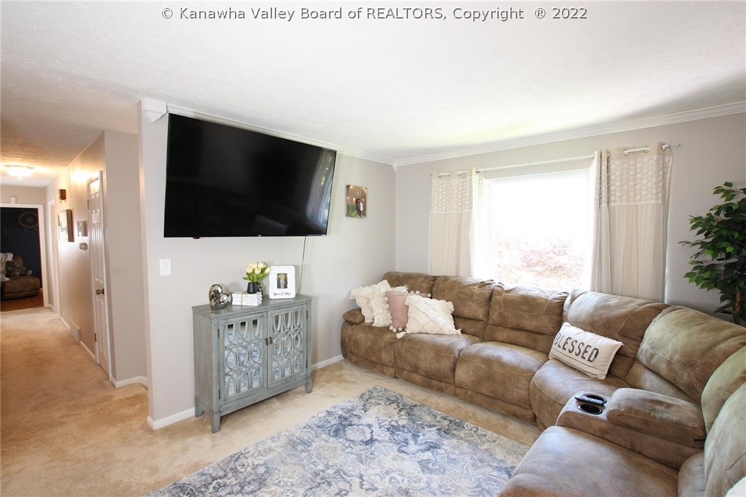 369 Eureka Road Charleston, WV 25314 - Photo 8 of 43 Gallery Image 8