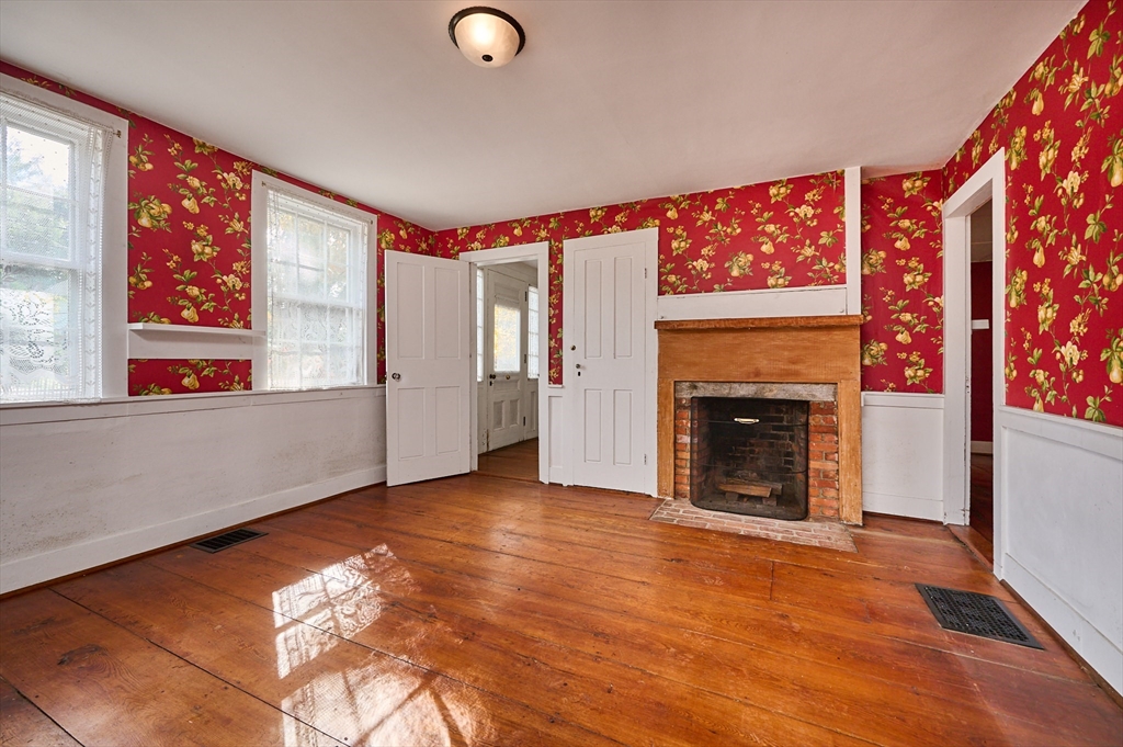 38 Pine Street Amherst, MA 01002 - Photo 11 of 42 Gallery Image 11