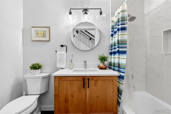 $799,000 | 215 North Sarah Street, Unit 7, St. Louis, MO 63108