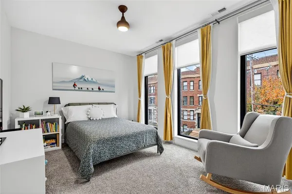 $799,000 | 215 North Sarah Street, Unit 7, St. Louis, MO 63108