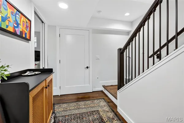 $799,000 | 215 North Sarah Street, Unit 7, St. Louis, MO 63108