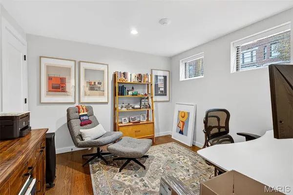 $799,000 | 215 North Sarah Street, Unit 7, St. Louis, MO 63108