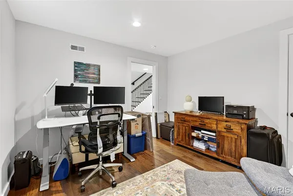 $799,000 | 215 North Sarah Street, Unit 7, St. Louis, MO 63108