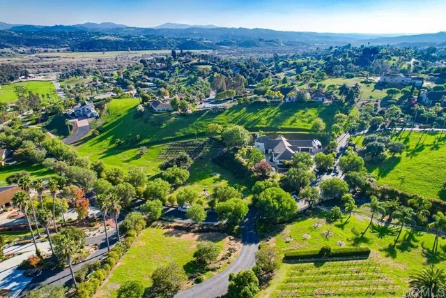 $1,550,000 | 2241 Via Corto, Fallbrook, CA 92028