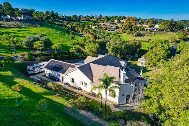 $1,550,000 | 2241 Via Corto, Fallbrook, CA 92028