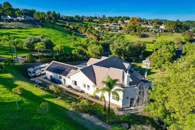 $1,550,000 | 2241 Via Corto, Fallbrook, CA 92028
