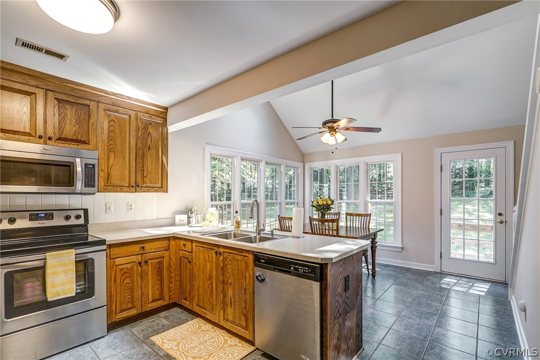14301 Chimney House Road Midlothian, VA 23112 - Photo 11 of 25 Gallery Image 11