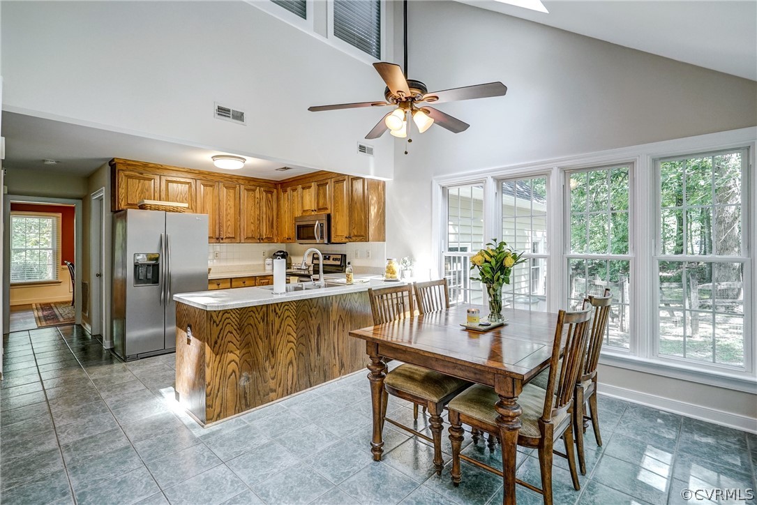 14301 Chimney House Road Midlothian, VA 23112 - Photo 10 of 25 Gallery Image 10