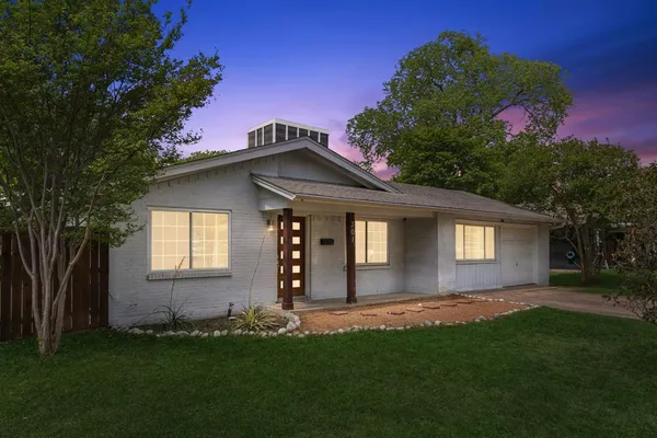 $395,000 | 301 North Cottonwood Drive, Richardson, TX 75080