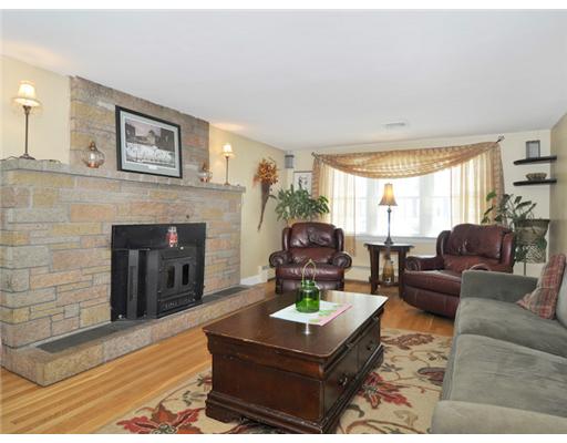 62 Warwick Street Woonsocket, RI 02895 - Photo 14 of 20 Living Room.