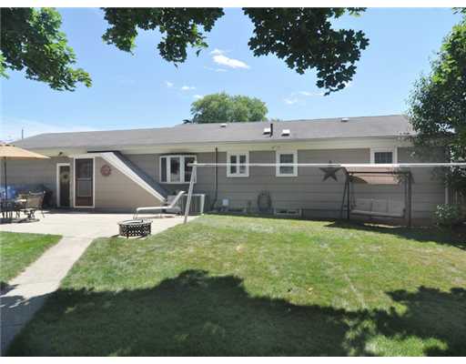 62 Warwick Street Woonsocket, RI 02895 - Photo 6 of 20 Exterior Back.