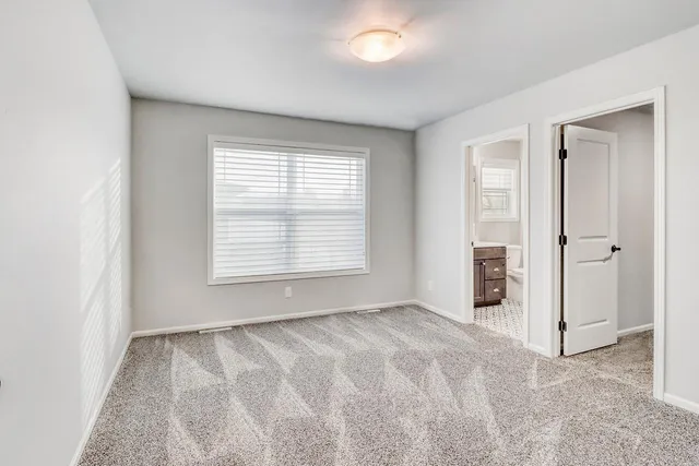 $800,000 | 3521 Grandwood Drive North, Fargo, ND 58102