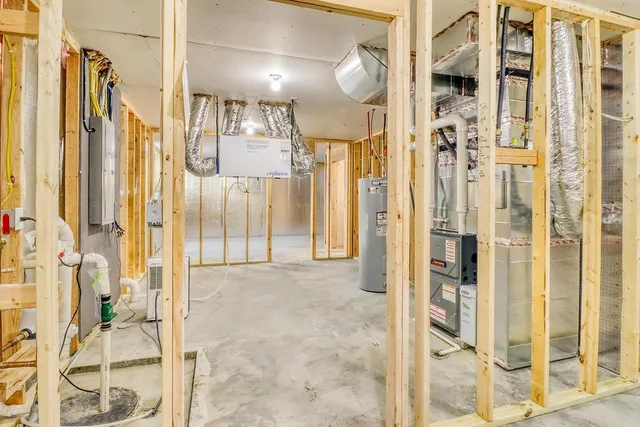 $800,000 | 3521 Grandwood Drive North, Fargo, ND 58102