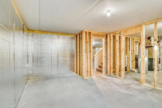 $800,000 | 3521 Grandwood Drive North, Fargo, ND 58102