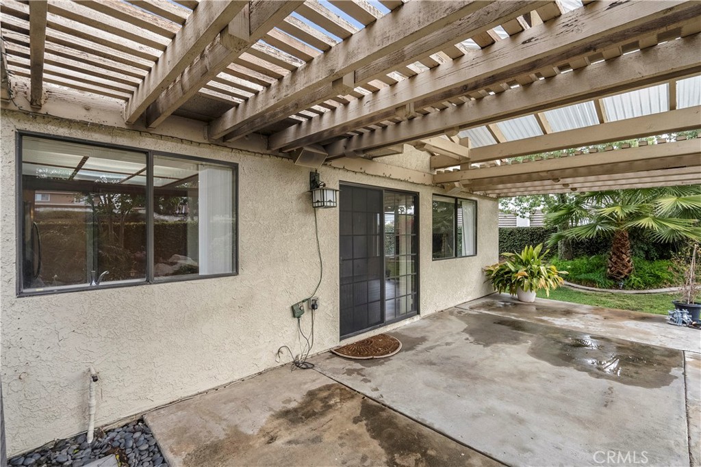 2176 Glenview Terrace Riverside, CA 92506 - Photo 31 of 36 a view of a porch