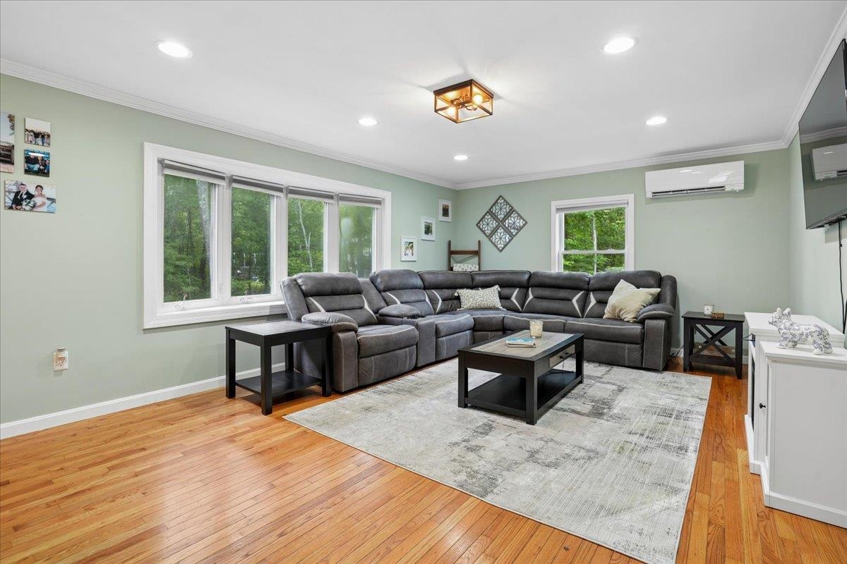 319 Windham Road Pelham, NH 03076 - Photo 10 of 35