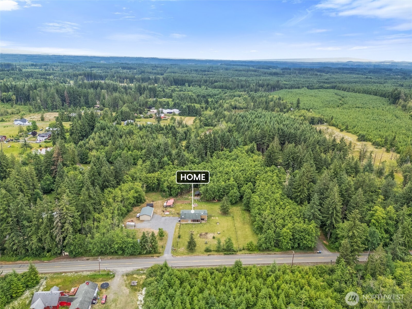 1332 Centralia Alpha Road Chehalis, WA 98532 - Photo 1 of 40 a view of a back yard