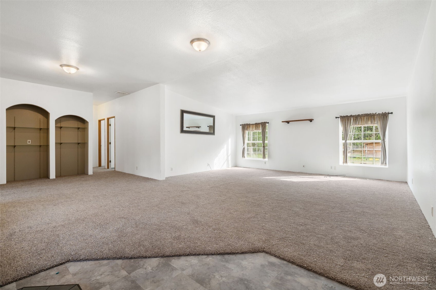 1332 Centralia Alpha Road Chehalis, WA 98532 - Photo 16 of 40 a view of a livingroom with natural light