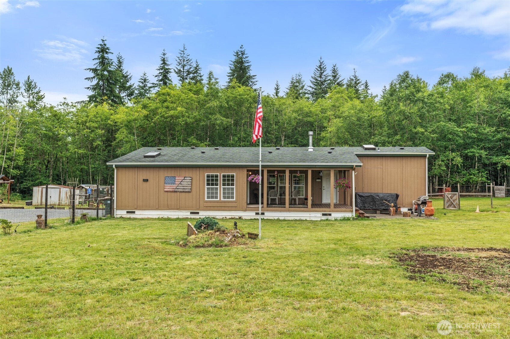 1332 Centralia Alpha Road Chehalis, WA 98532 - Photo 7 of 40 a view of a house with a yard