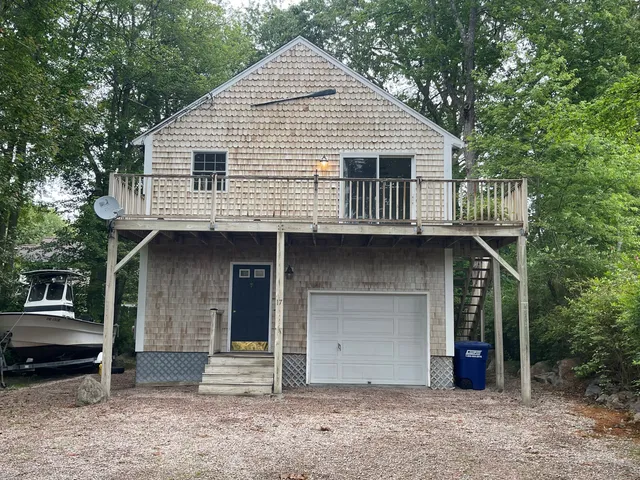 $489,999 | 17 Langworthy Avenue, Stonington, CT 06378