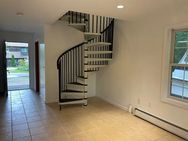 $489,999 | 17 Langworthy Avenue, Stonington, CT 06378