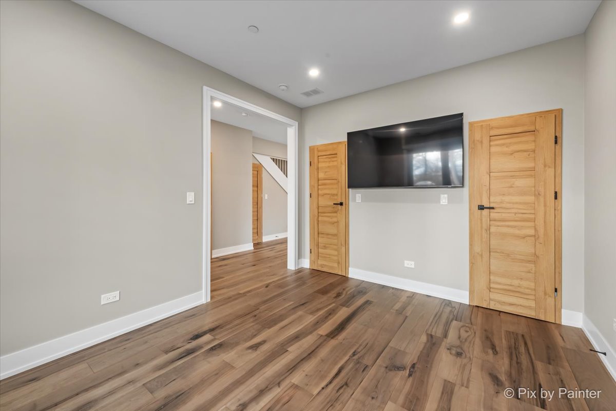 154 Oak Street Lake Zurich, IL 60047 - Photo 16 of 32