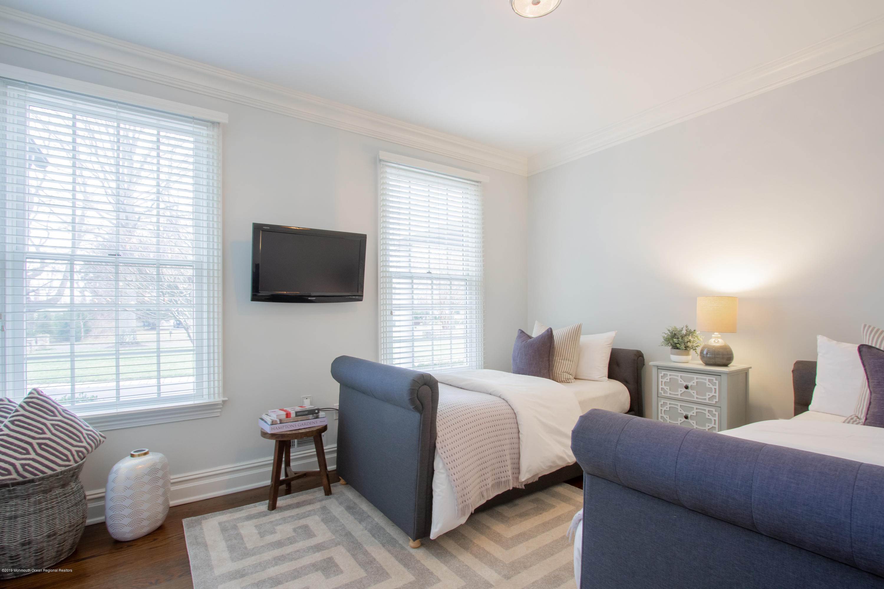 10 Heathcliff Road Rumson, NJ 07760 - Photo 21 of 28 1st Floor Guest Room