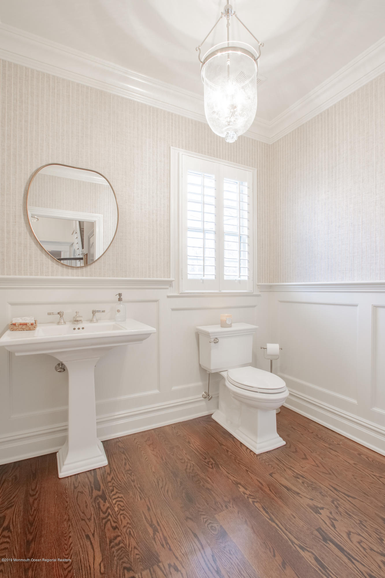 10 Heathcliff Road Rumson, NJ 07760 - Photo 22 of 28 1st Floor Powder Room