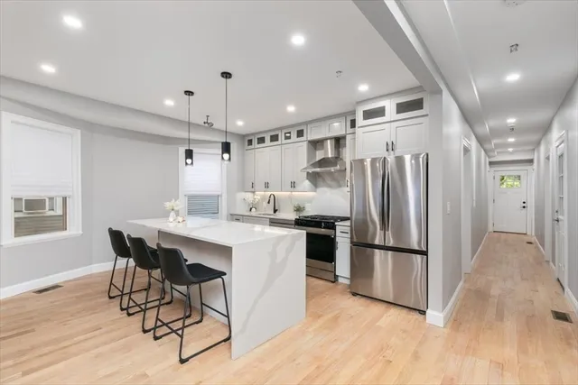 $4,350 | 755 Boylston Street, Unit 1, Brookline, MA 02467