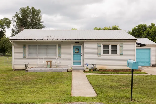 $170,000 | 305 West Bronson Street, Sparta, TN 38583